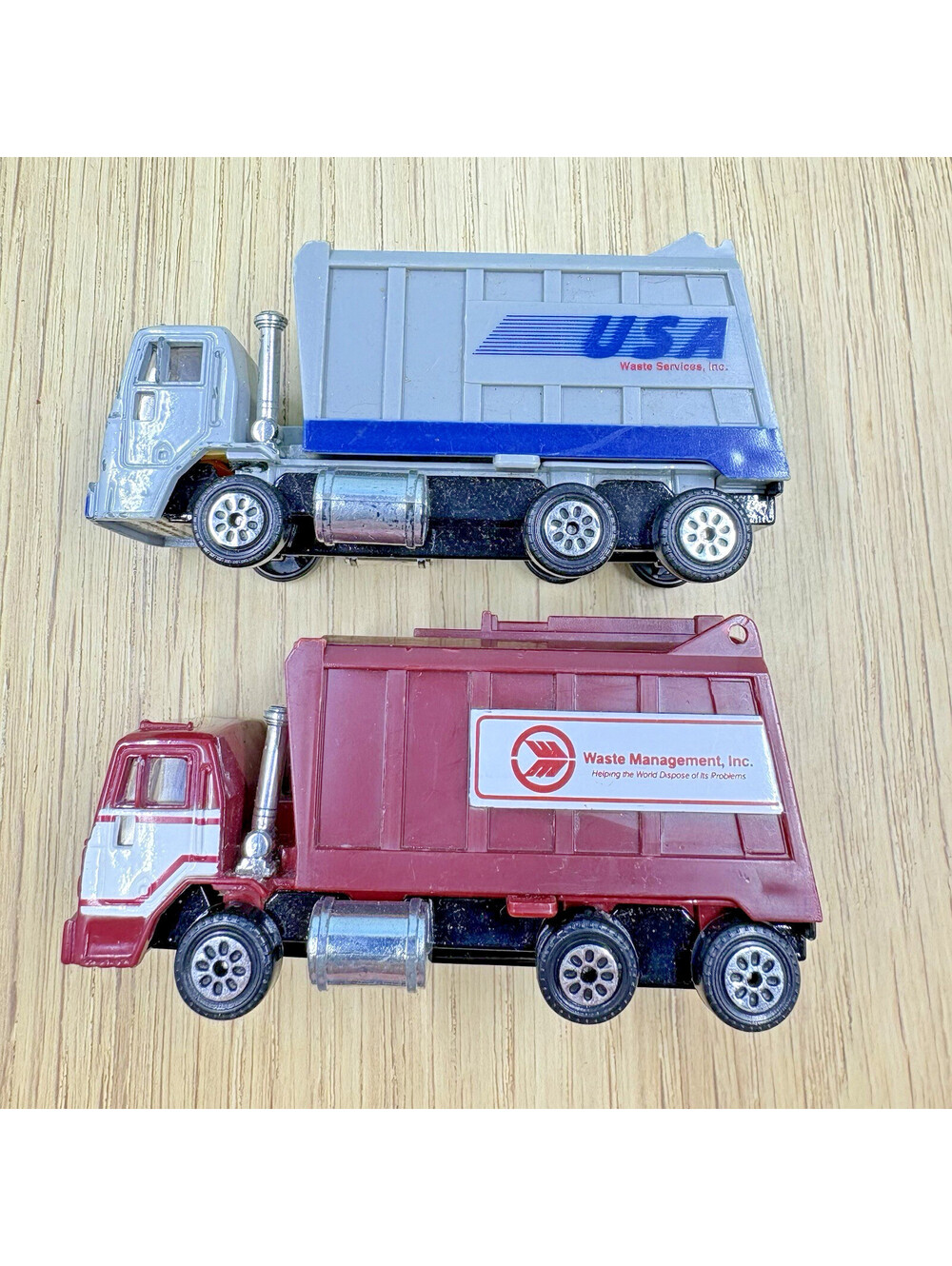 Lot of 2 Road Champs Garbage Trucks Waste Management & USA Waste Services
